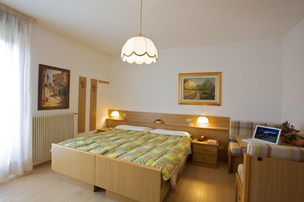 Albergo Bellaria Carano  Rom bilde